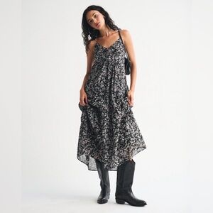 Abercrombie & Fitch V- Neck Flowy Maxi Dress - NWT